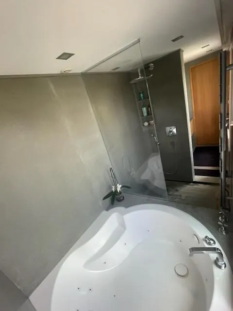 Penthouse 15 *